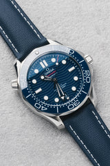 Artem Loop-Less Navy Blue White Stitching Sailcloth